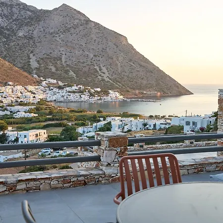 Voya Sifnos Mindful Kamarai